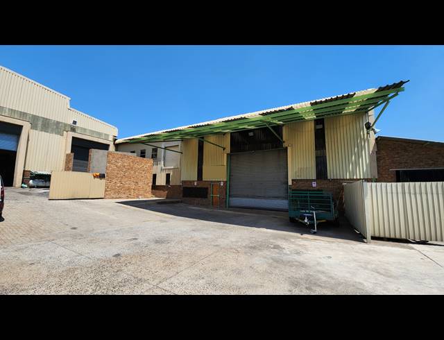 125M² WAREHOUSE TO LET IN SEBENZA